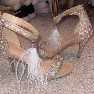 Rhinestone feather heels. Perfect for a bride!